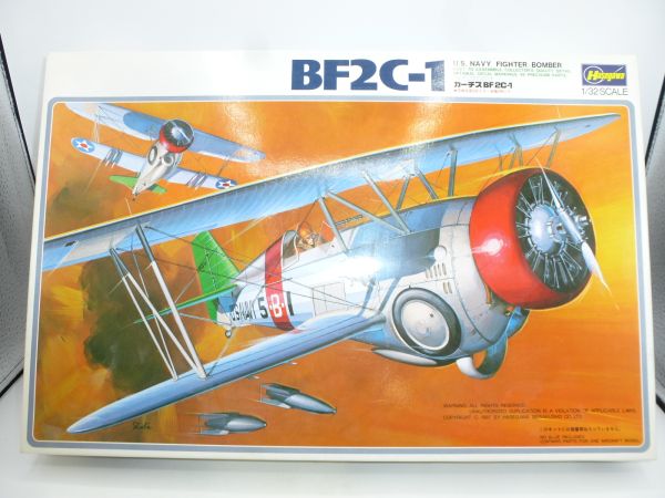 Hasegawa 1:32 Aeroplane US Navy Fighter Bomber BF2C-1, No. S9 - orig. packaging