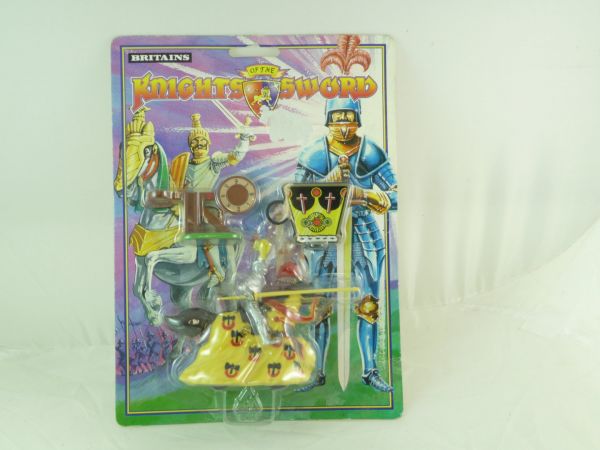 Britains Set "Knights of the Sword" on card, 1 tournament knight and accessories