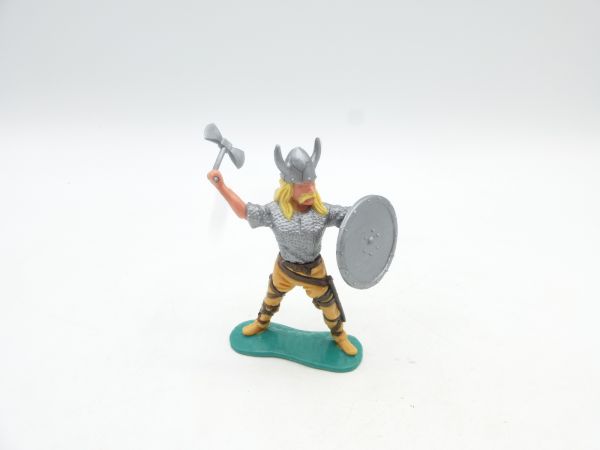 Timpo Toys Viking standing with double battle axe + shield