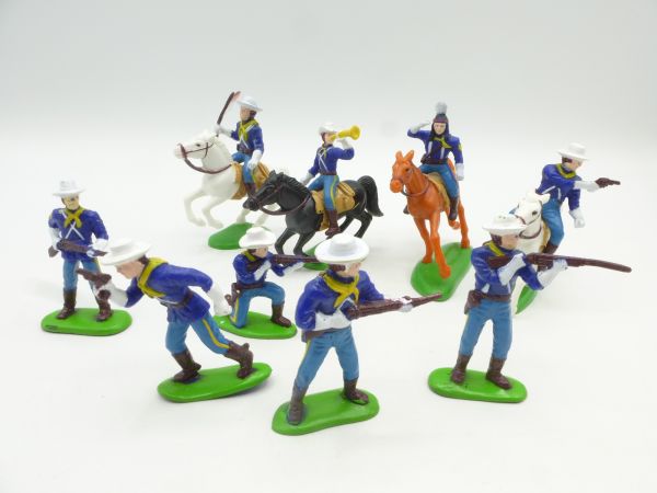 Panini Group 7th Cavalry (4 riders, 5 foot figures)