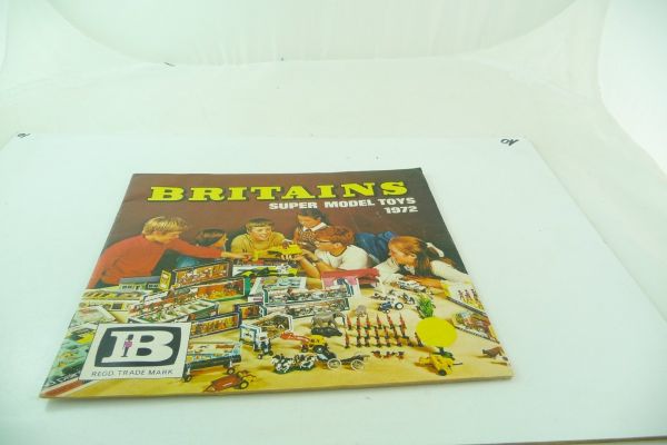 Britains 24-pages coloured catalogue of 1972 - used with little dog-ears