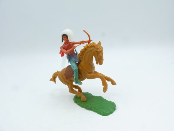 Elastolin 5,4 cm Indian riding, shooting bow (+ 2 further weapons)