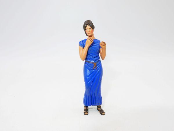 Lady in long dress, matching the 7 cm series