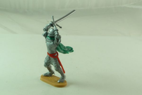Cherilea Medieval knight standing, striking ambidextrous over head