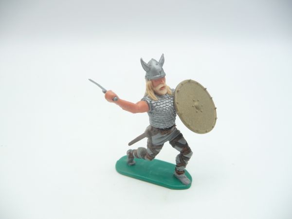 Timpo Toys Viking going forward with short sword + shield - loops ok