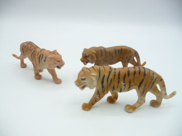 VEB Plaho Group of tigers - used