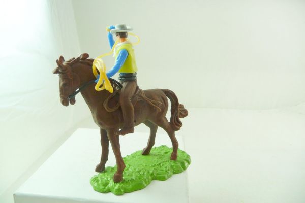 Elastolin 7 cm Cowboy riding with lasso