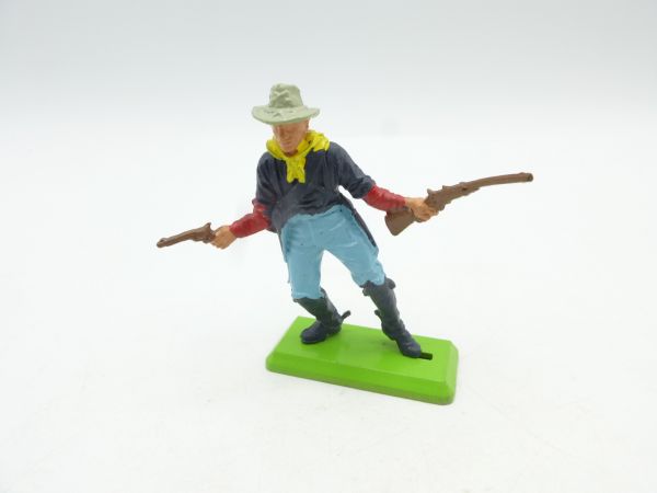 Britains Deetail 7th Cavalry soldier standing, shooting pistol + rifle