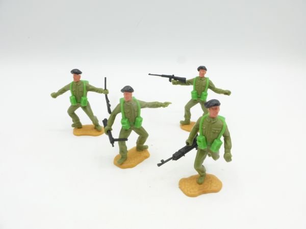 Timpo Toys Englishman (black beret), 4 figures - nice group