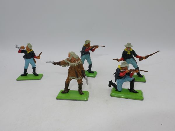 Britains Deetail Group of 7th Cavalry (5 figures incl. Custer)