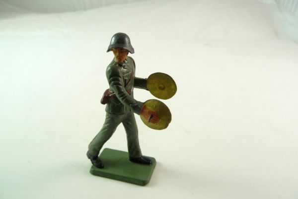 Starlux Swiss Army - soldier with harpsichord AH 103