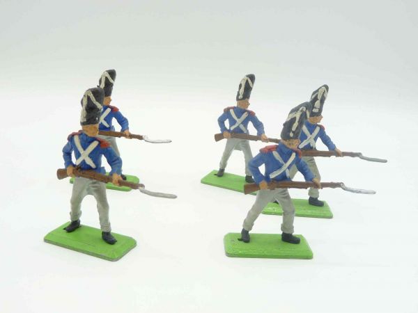 Britains Deetail Waterloo; 5 Franzosen mit Gewehr vorgehend