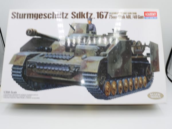 Academy Hobby Model Kits Sturmgeschütz SdKfz 167 German Assault Gun Tank, TA968