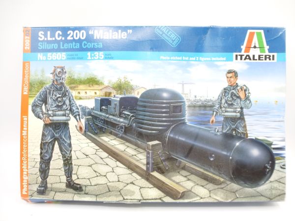 Italeri 1:35 S.L.C. 200 "Maiale" submarine, No. 5605 - orig. packaging, on cast