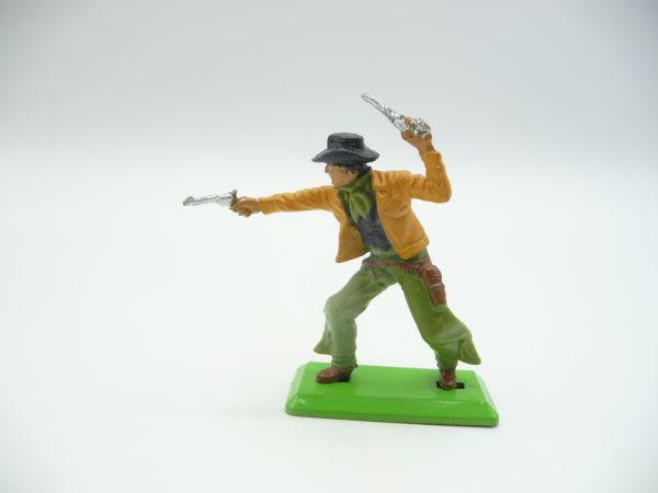Britains Deetail Cowboy standing, firing wild with 2 pistols - extremely rare