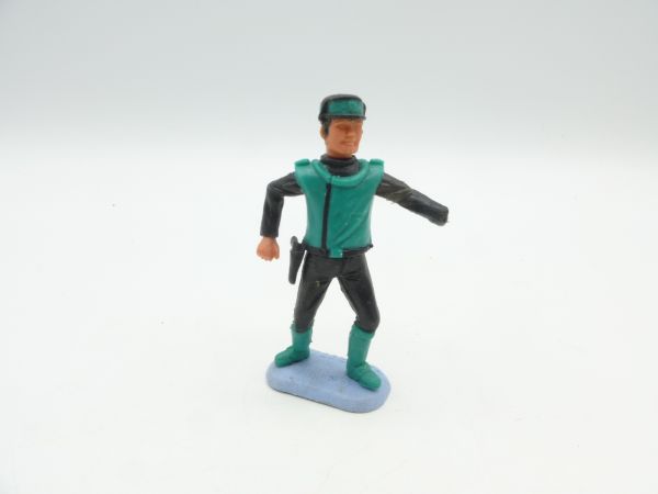 Timpo Toys Captain Green - left hand missing