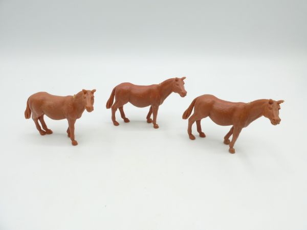 Timpo Toys 3 pasture horses looking sideways, brown - used, see photo