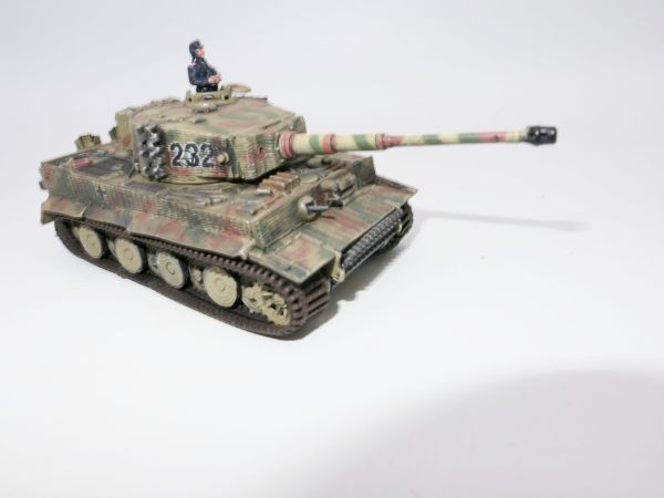Unimax Panzer FoV, Länge ohne Rohr 9 cm