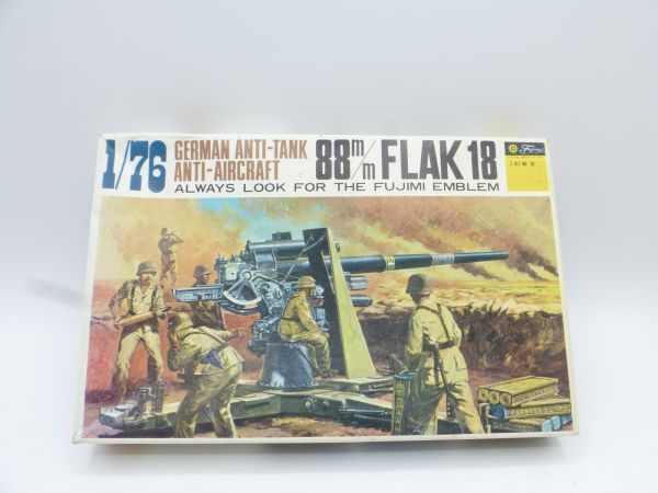 Fujimi 1:76 German Anti-Tank 80 mm Flak 18, No. 2 - orig. packaging, parts on cast