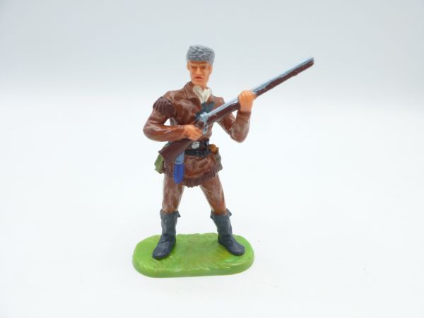 Elastolin 7 cm Trapper standing with rifle, No. 6980 - great figure