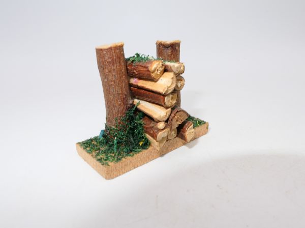 Stack of wood - a great match for the 7 cm series