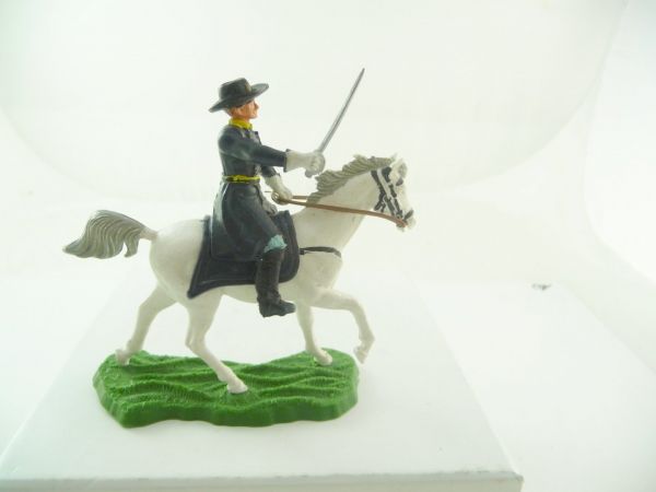 Britains Swoppets Union Army officer on horseback with sabre