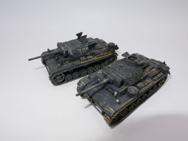 Esci 2 Panzer (ähnlich Roco) - verbaut, Lieferumfang siehe Fotos