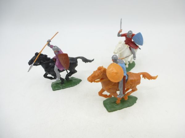 Elastolin 4 cm 3 Normans on horseback
