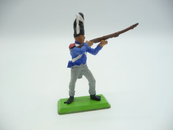 Britains Deetail Waterloo; French soldier standing firing