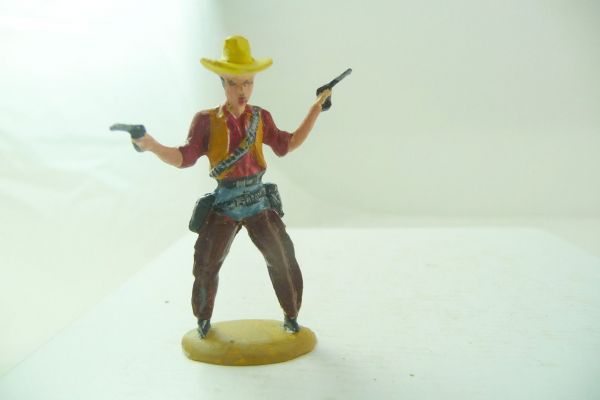 Merten 4 cm Cowboy firing with 2 pistols