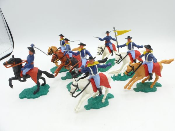 Timpo Toys Beautiful set of Northerners 1st version riding (8 figures)