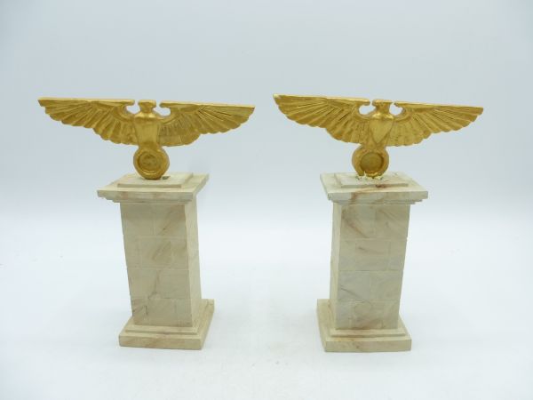 2 Säulen mit Adlern, z.B. für King & Country