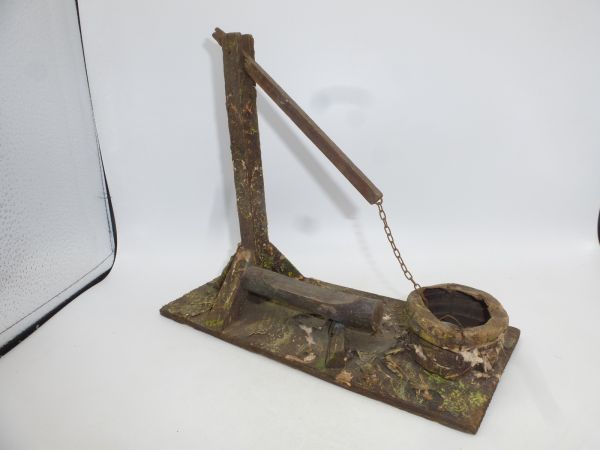 Well / watering place made of mass / wood (width 25 cm)