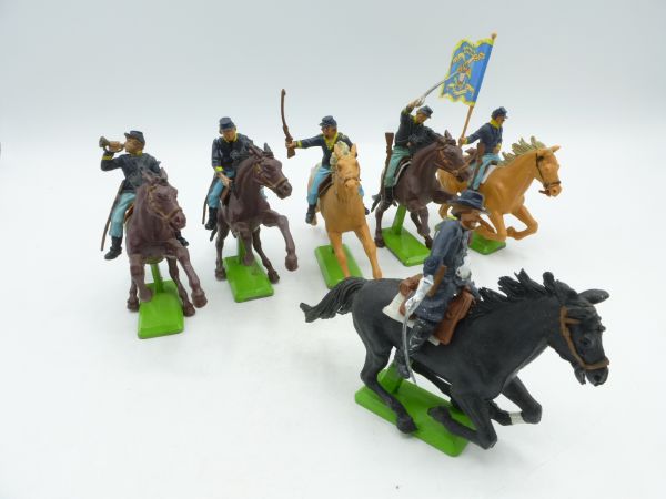Britains Deetail Union Army Soldier on horseback (6 figures) - beautiful set