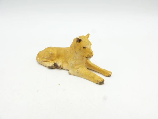 Britains Lioness lying - used