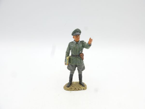 King & Country "Großdeutschland" officer with card