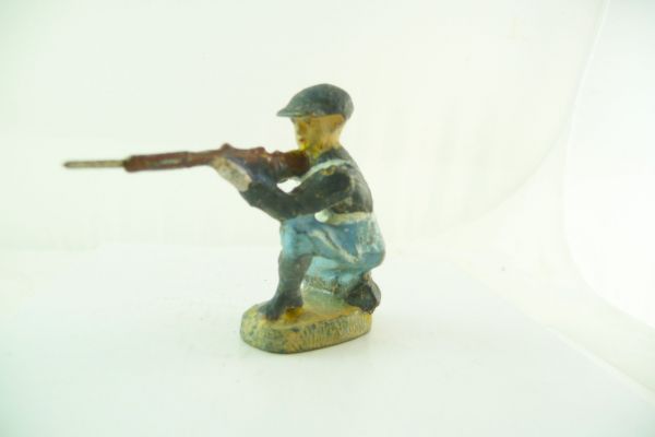 Elastolin (compound) Union Army soldier kneeling firing - used, see photos