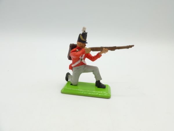 Britains Deetail Waterloo British soldier kneeling firing