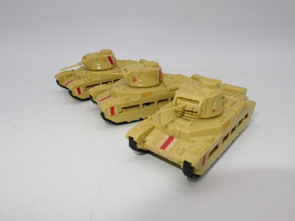 3 x Matilda tank, suitable for Roco/Roskopf