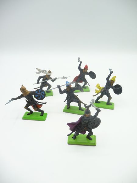 Britains Deetail 6 black knights with accessories