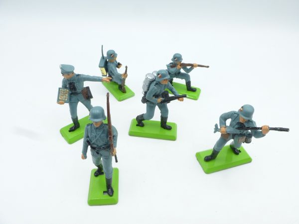 Britains Deetail Great set of German soldiers 2nd version (6 figures)