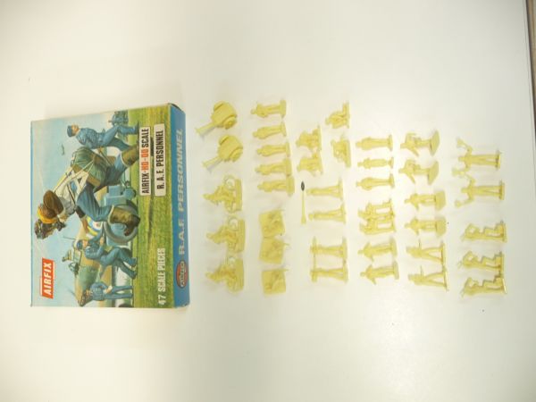 Airfix 1:72 RAF Personnel, No. S47 (47 pieces) - orig. packaging, figures loose but complete