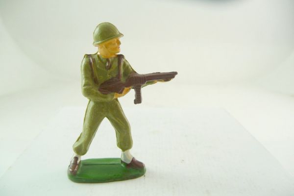 Starlux Soldat mit Gewehr stehend