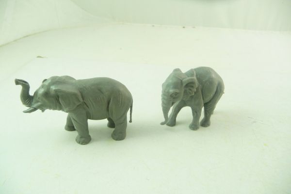 Heinerle 2 small elephants