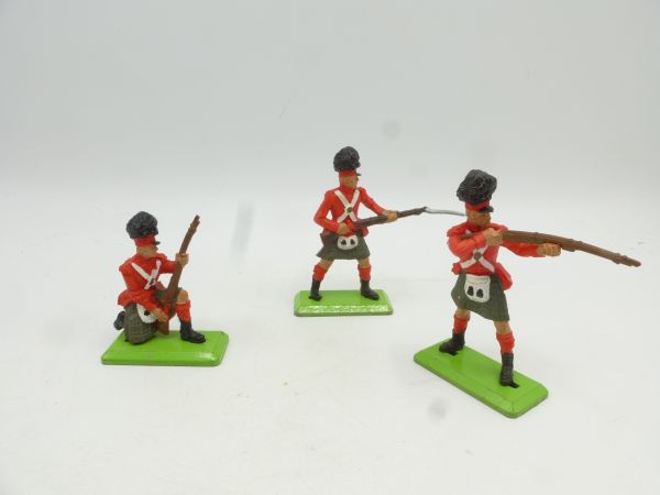 Britains Deetail Waterloo, 3 Englishmen / foot soldiers