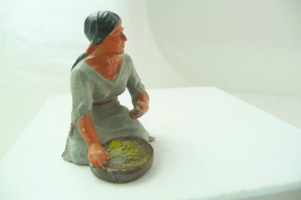 Elastolin 7 cm Indianerin mit Schüssel, Nr. 6832, Bem. 2