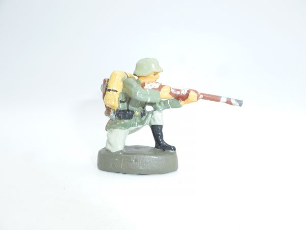 Elastolin (compound) Rifleman kneeling shooting - used, see photos