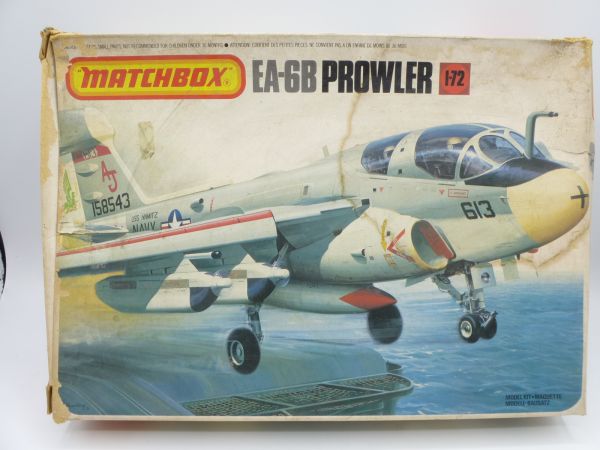 Matchbox 1:72 EA-6B Prowler Grumman PK-410 - OVP, Teile am Guss