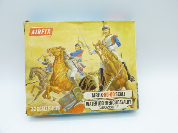 Airfix 1:72 Waterloo French Cavalry - Blue Box S36-59, parts on cast