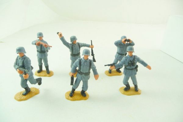 Timpo Toys 6 verschiedene deutsche Soldaten, loser Helm